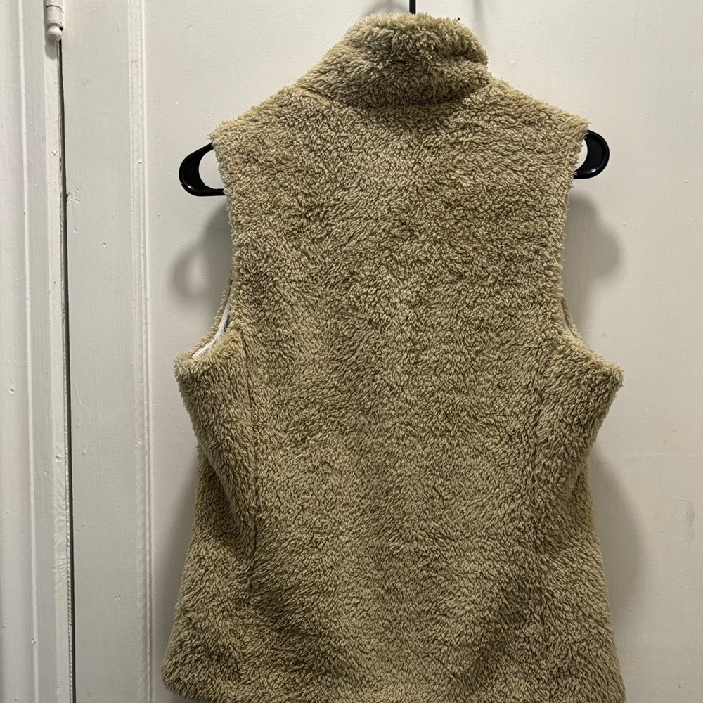 Patagonia Beige Sherpa Vest - Picture 5 of 5